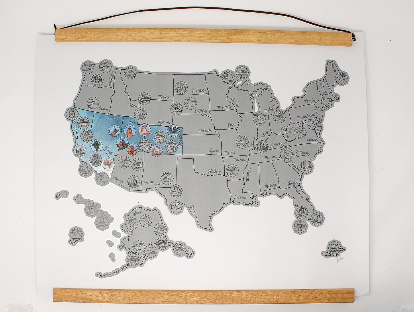 wooden_poster_hanger_map