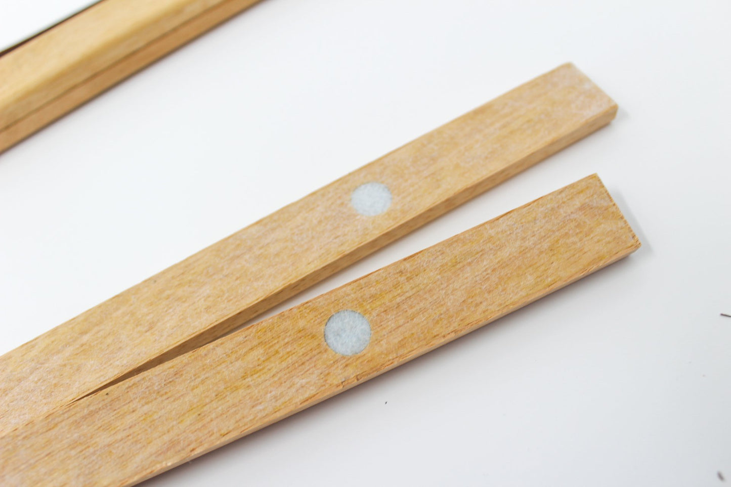 wooden_poster_hanger_zoom